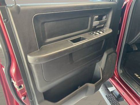 Used 2019 RAM 1500 Express w/ Wheel & Sound Group AWD/4WD image 9
