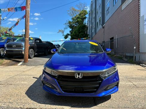 Used 2020 Honda Accord Sport image 2