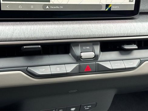 New 2026 Kia EV9 Wind image 25