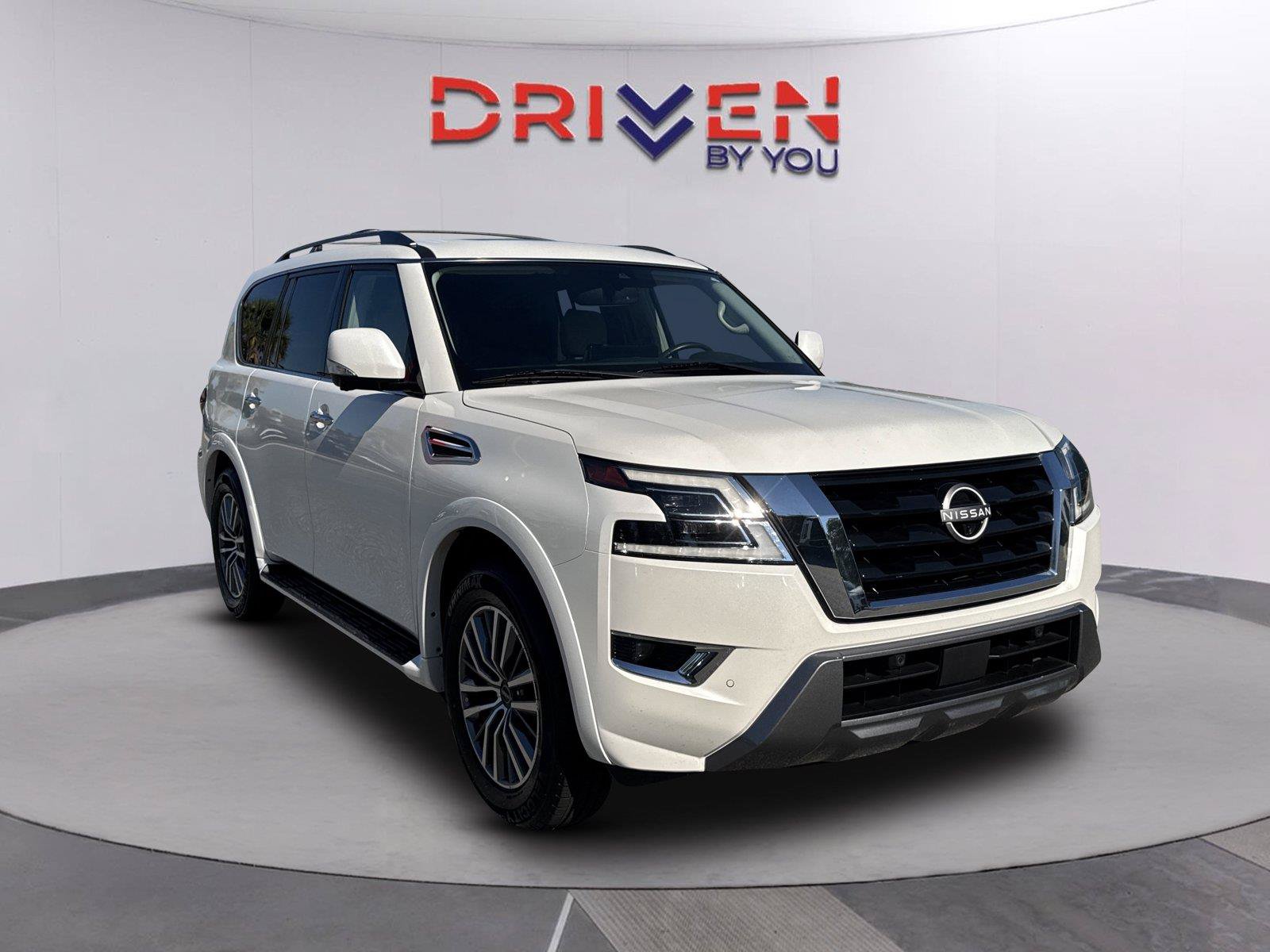 Used 2023 Nissan Armada SL w/ Captain's Chairs Package RWD image 1