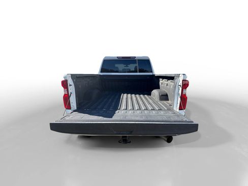 Used 2023 Chevrolet Silverado 2500 LT w/ Convenience Package image 17