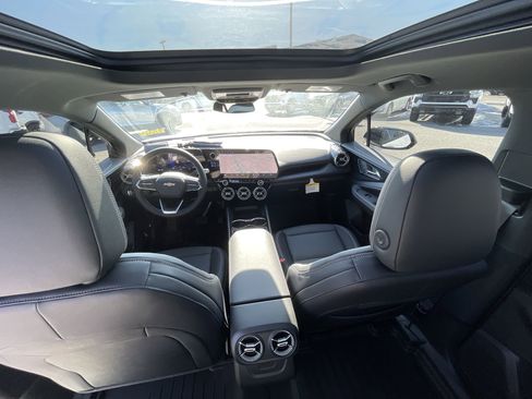 New 2025 Chevrolet Blazer EV LT image 57