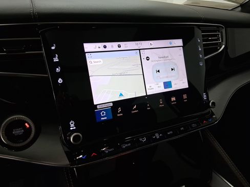 Used 2023 Jeep Wagoneer Series II image 21