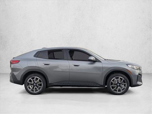 New 2026 BMW X2 xDrive28i image 5