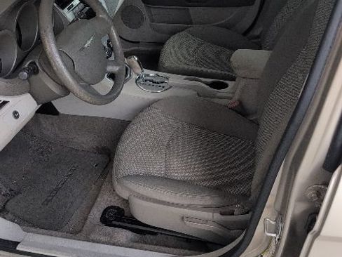 Used 2007 Chrysler Sebring Sedan FWD image 3