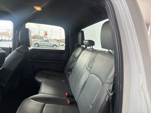 Used 2022 RAM 2500 Tradesman w/ Chrome Appearance Group image 24