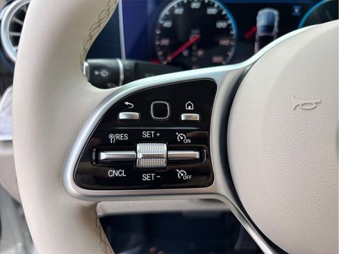 Used 2019 Mercedes-Benz E 450 Cabriolet image 24