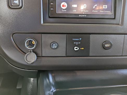 Used 2019 Chevrolet Express 4500 Sunseeker by Forest River w/ RV Package image 33