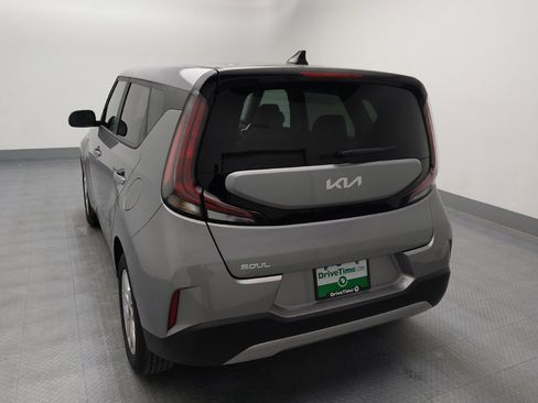 Used 2025 Kia Soul LX w/ LX Technology Package image 6