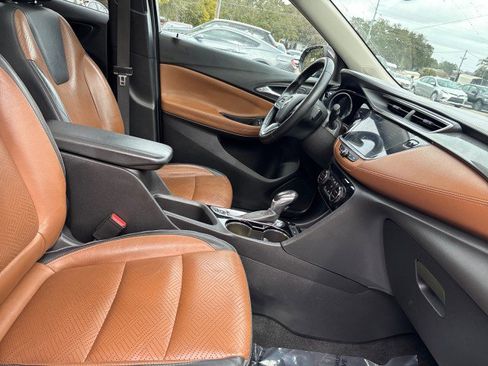 Used 2021 Buick Encore GX Essence w/ Experience Buick Package image 13