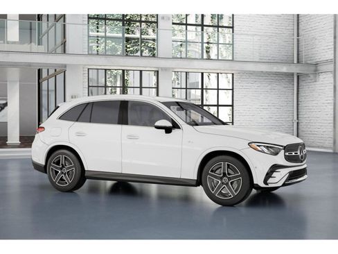 New 2025 Mercedes-Benz GLC 350e 4MATIC image 13