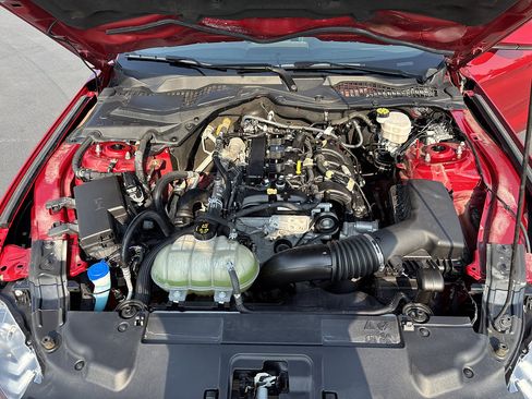 Certified 2022 Ford Mustang Coupe RWD image 25