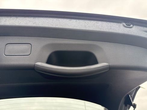 Used 2025 Kia Sorento LX image 33