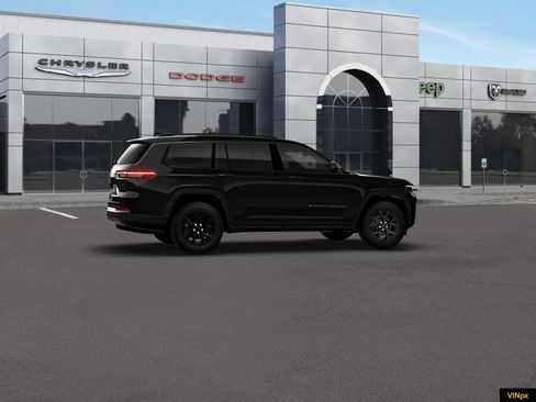 New 2026 Jeep Grand Cherokee L 2WD image 10