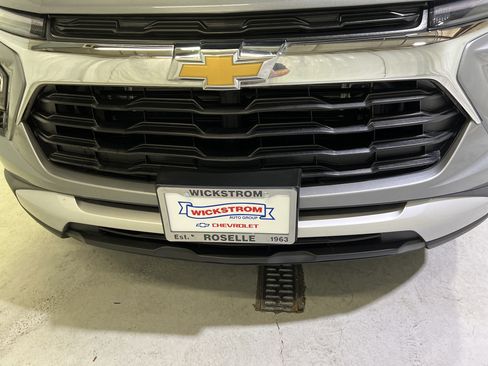 Certified 2025 Chevrolet TrailBlazer LT w/ Convenience Package FWD image 4
