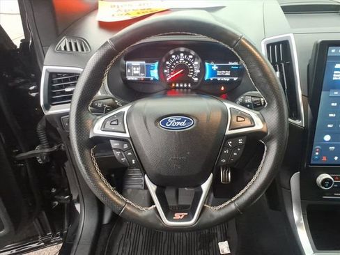 Used 2022 Ford Edge ST w/ Equipment Group 401A image 19