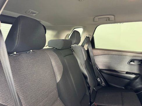 Used 2023 Nissan Rogue SV image 26