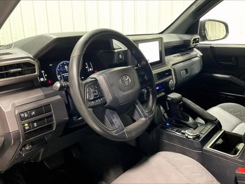Used 2024 Toyota Tacoma SR5 AWD/4WD image 14