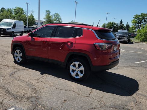 Used 2020 Jeep Compass Latitude AWD/4WD image 6
