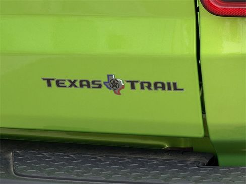 New 2025 Jeep Gladiator Sport image 9