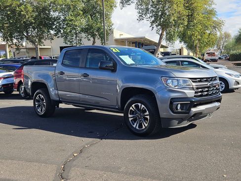 Used 2021 Chevrolet Colorado Z71 w/ Safety Package image 3