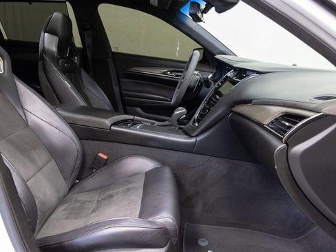 Used 2018 Cadillac CTS V w/ Carbon Fiber Package RWD image 14