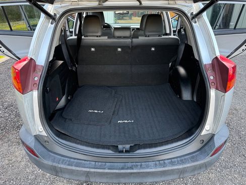 Used 2014 Toyota RAV4 Limited w/ Technology Package image 9