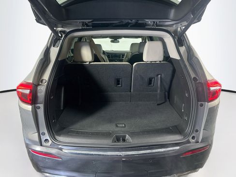 Used 2019 Buick Enclave Essence FWD image 29