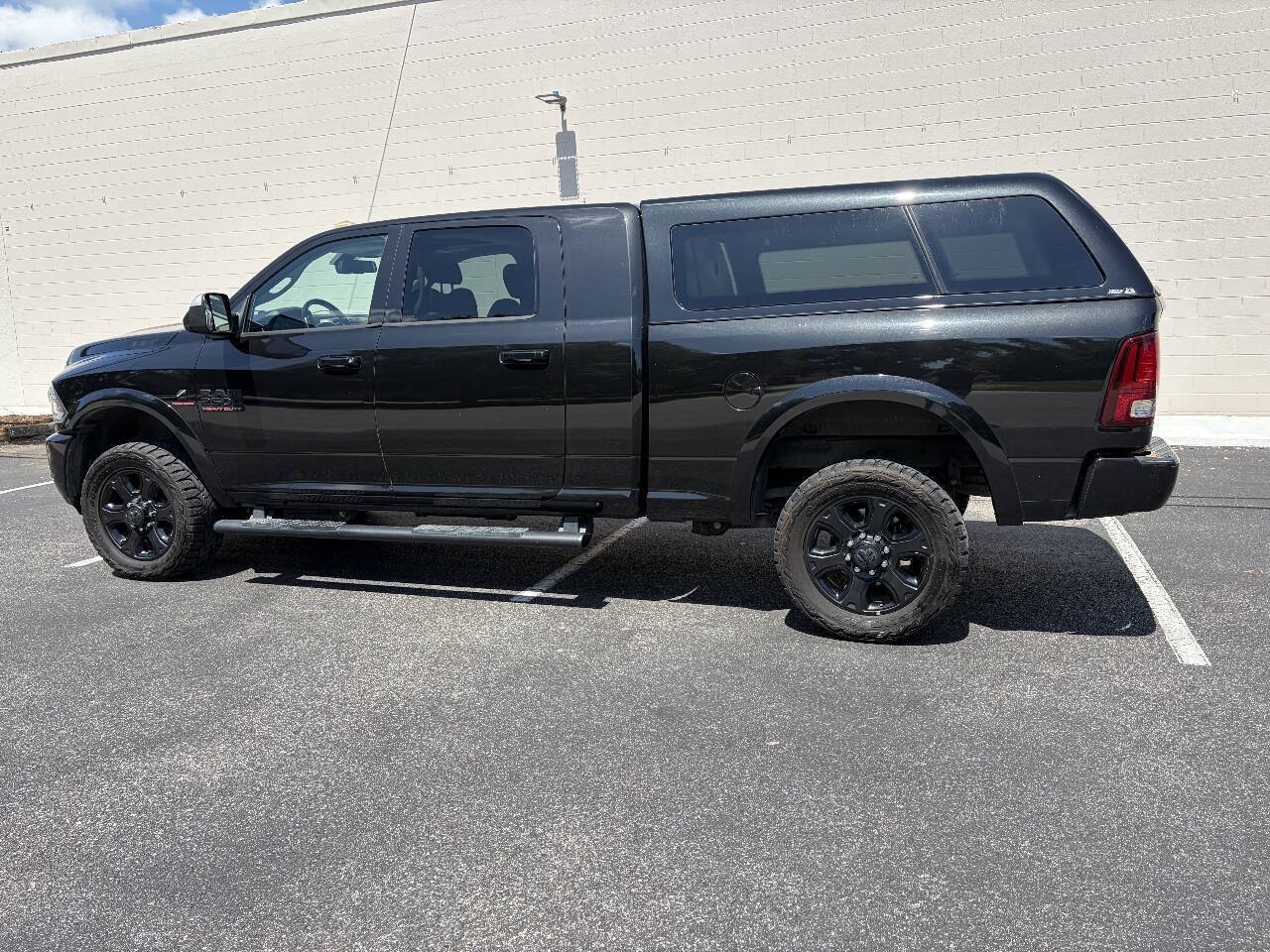 Used 2018 RAM 2500 Laramie w/ Sport Appearance Group AWD/4WD image 16