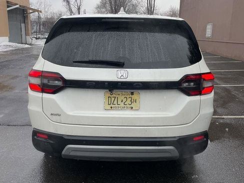 Used 2023 Honda Pilot EX-L image 4