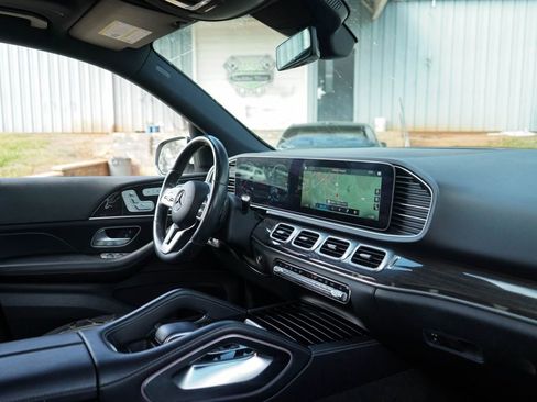 Used 2020 Mercedes-Benz GLE 350 w/ Premium Package image 35