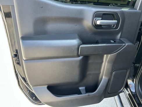 Used 2019 Chevrolet Silverado 1500 Custom Trail Boss w/ Custom Convenience Package image 19