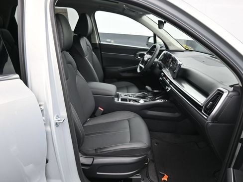 New 2026 Kia Sorento S FWD image 26