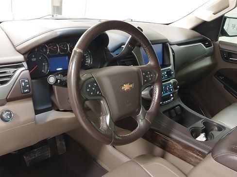 Used 2018 Chevrolet Tahoe LT image 17