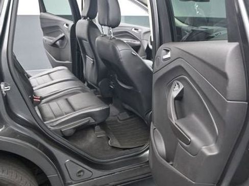 Used 2018 Ford Escape Titanium w/ Ford Safe & Smart Package FWD image 14