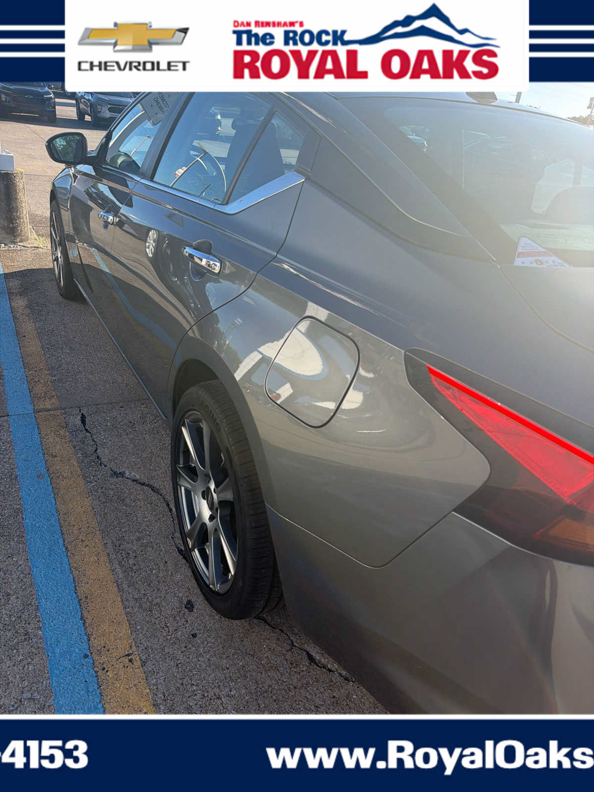 Used 2025 Nissan Altima 2.5 SV FWD image 4