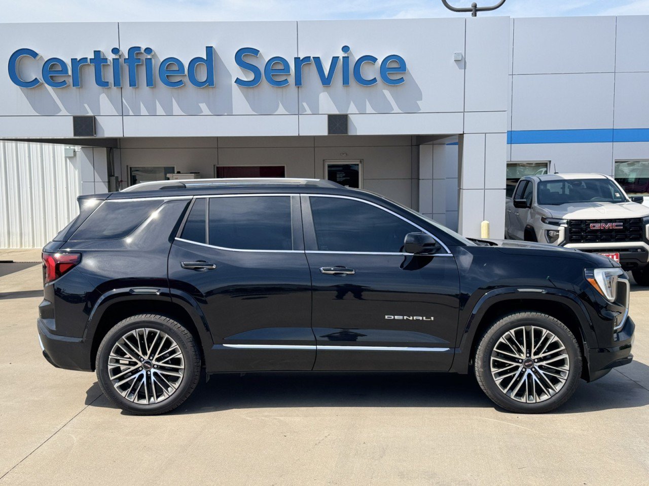 Certified 2026 GMC Terrain Denali AWD/4WD image 3
