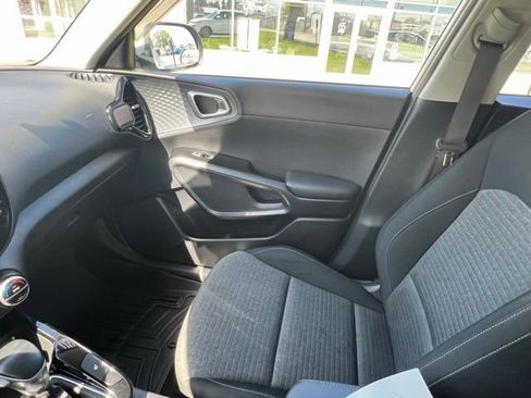 Used 2020 Kia Soul EX FWD image 18
