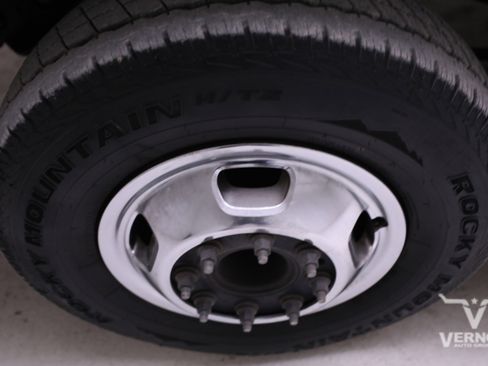 Used 2022 RAM 3500 Tradesman w/ Chrome Appearance Group image 29