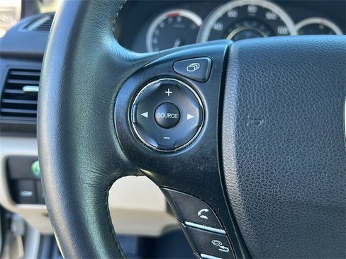 Used 2015 Honda Accord EX-L image 27
