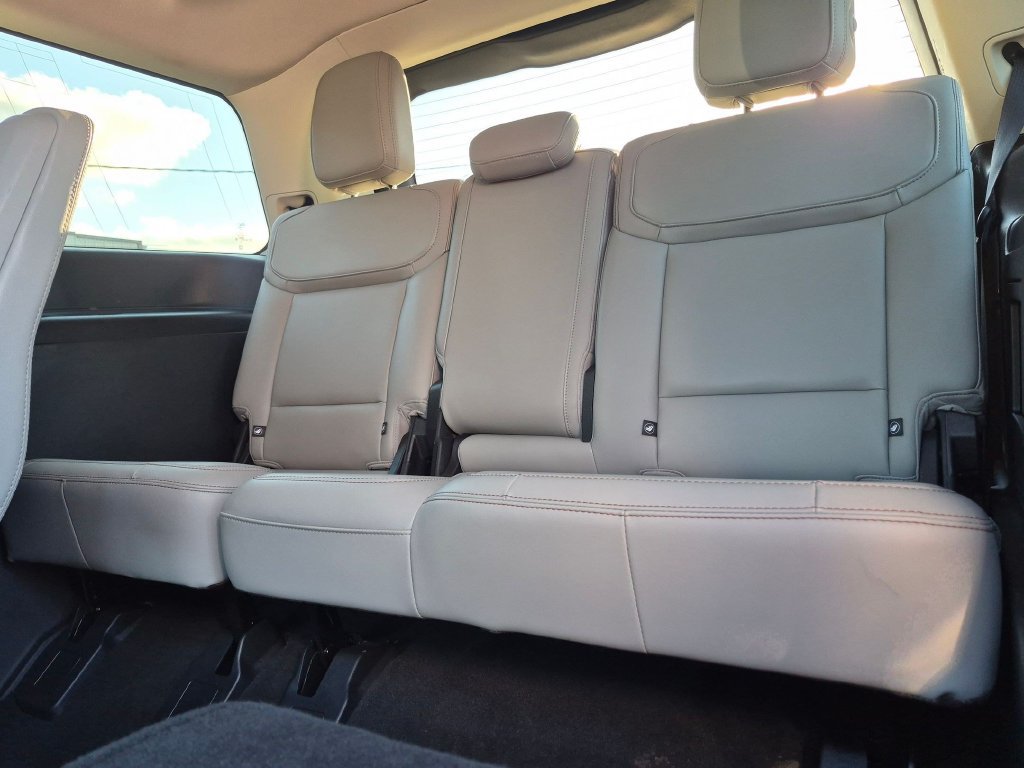 Used 2025 Ford Expedition Active AWD/4WD image 22