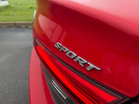Used 2024 Honda Civic Sport image 4