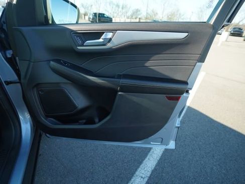 Used 2022 Ford Escape SEL w/ Technology Package image 21