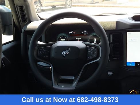 New 2025 Ford Bronco 4-Door image 13