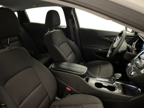 Used 2025 Chevrolet Malibu LT FWD image 24