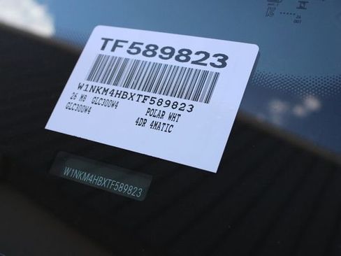 New 2026 Mercedes-Benz GLC 300 4MATIC image 37