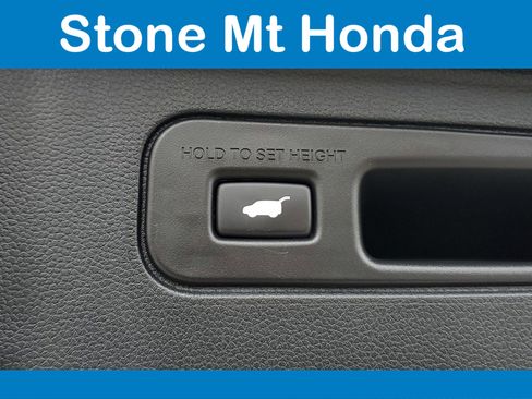 Used 2023 Honda Pilot EX-L image 9