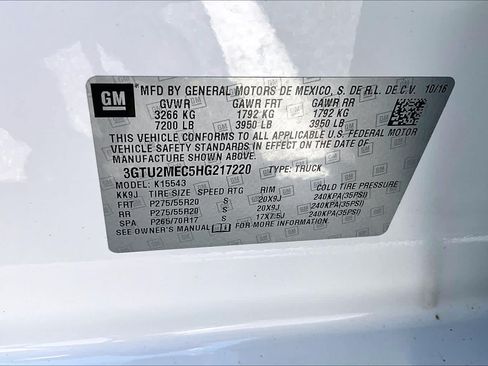 Used 2017 GMC Sierra 1500 SLE w/ SLE Value Package AWD/4WD image 32