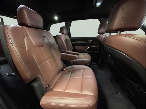 Used 2023 Kia Telluride SX image 19