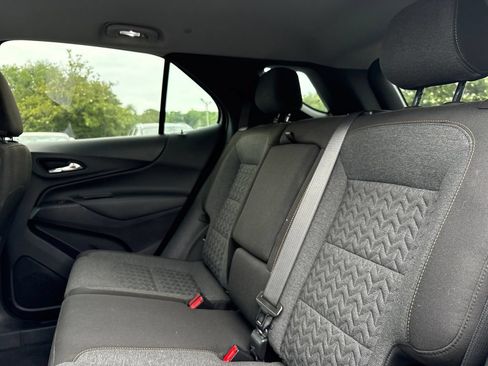 Used 2024 Chevrolet Equinox LT FWD image 20